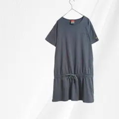 NIKE　ナイキ 半袖チュニック グレー　XS　ドライフィット　半袖Tシャツのサムネイル
