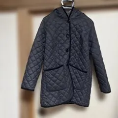 グレー キルティングジャケット フード付き