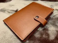 4月始まり2026年 スケジュール帳【レザー調/ライトブラウン】多数ポケットA6