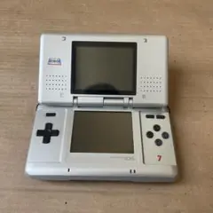 ニンテンドーDS シルバー 本体 タッチペンなし