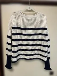 【新品未使用タグ付】ZARA　ボーダーニット（XS-Sサイズ）