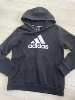 adidas アディダス　パーカー　トレーナー