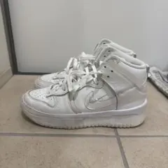 Nike ホワイト ハイカットスニーカー