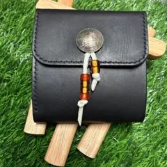 黒 ブラック　三つ折り財布　コンチョ　ハンドメイド　牛ヌメ革タンニンなめし