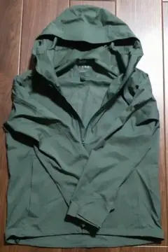 UNIQLO ユニクロ ブロックテックパーカー 3Dカット Lサイズ　グリーン