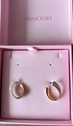 Swarovski クリスタル ピアス 5528502 - メルカリ