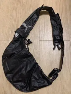 プーマ　黒　ショルダーバック兼ウエストポーチ