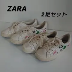 【2足セット】 ZARA 刺繍入りキャンパスホワイトスニーカーのサムネイル