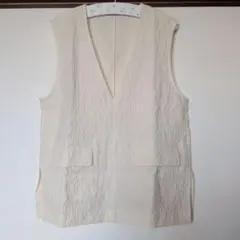 美品　 BEAUTY&YOUTH　ユナイテッドアローズ　ジャカードＶネックべスト