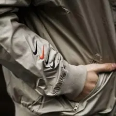 nike -【刺繍ロゴ】- nylon jacket