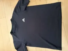 adidas 黒 半袖Tシャツ