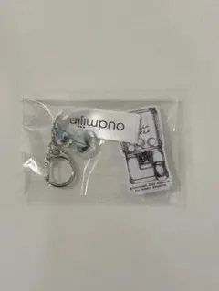 oudmijin パンジー　アクリルキーホルダー　ガチャガチャ　ステッカー付