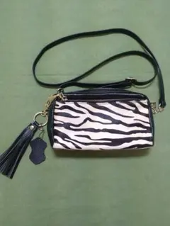 Item thumbnail for item e5928b7f-ee4e-4343-a4a4-5732e427e6f1