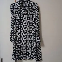 ZARA 長袖シャツ 黒・白