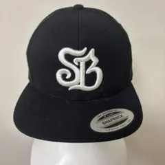 Yupoong スナップバックキャップ 黒 SOLID BEAT