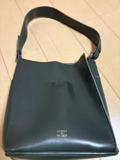 【値下げ中】A4トートバッグ　美品　レトロガール　RETRO GIRLのサムネイル