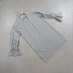 【RD】（M）ボタンレスカーディガン カットワークデザイン フレアスリーブ