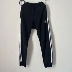 adidas トラックパンツ Sサイズ 黒