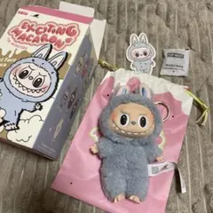 ラブブ　マカロン　LABUBU シーソルトココナッツ