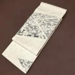 袋帯　辻ヶ花模様　お太鼓柄　クリーム色　地模様　グレー×ベージュ