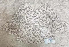 Rirandture 小花柄スカーフ付きブラウスのサムネイル
