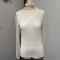 クリーム色 シースルートップス　長袖トップス