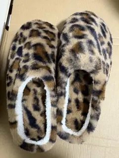 UGG ファーサンダル レオパード柄 - メルカリ