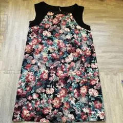 フラワープリント ノースリーブミニワンピース