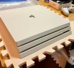 PS4 Pro コンソール グレーシャーホワイト 1TB 美しい製品
