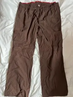 カーゴパンツ
