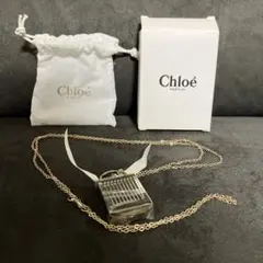 【未使用　美品】　Chloe クロエ　香水　 ロング　ネックレス　ゴールドのサムネイル