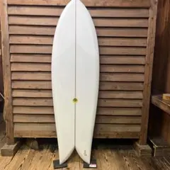 トラビスレイノルズ シングルフィン ミッドレングス ガトヘロイ