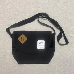 アネロ　メッセンジャーバッグ　ショルダーバッグ