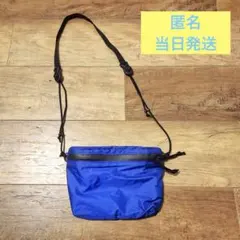 新品未使用　ユニクロ サコッシュ ナイロン ショルダーバッグ