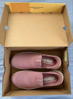 新品！スケッチャーズスリップインズGLIDE-STEP ピンク スリッポン