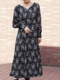 花柄エンパイアワンピ Fサイズ ミスティウーマン ブラック 黒