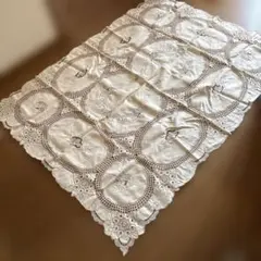 刺繍レースのアイボリー大判テーブルクロスのサムネイル