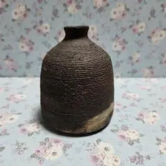 黒釉 一輪挿し 花瓶 花器 - メルカリ