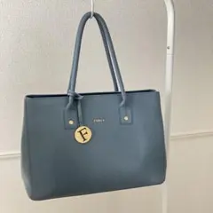 FURLA A4収納　ハンドバッグ　通勤通学　専用外袋付き　肩掛け