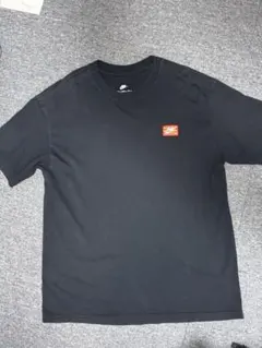 NIKE The Nike Tee ルーズフィット Tシャツ ブラック Lのサムネイル