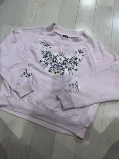 トップス　秋　刺繍　花柄　ピンク　AS KNOW AS PINKY トレーナー