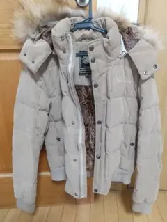 カールカナイ Mサイズ ファー付き ベージュ 中綿ジャケット KARL KANI