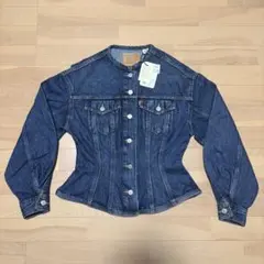 新品タグ付き Levi's SCULPTED トラッカージャケット Gジャンのサムネイル