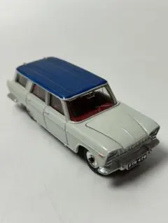 DINKY TOYS Vauxhall Victor イエロー イギリス製 - メルカリ