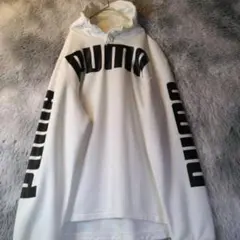 《PUMAソフトタッチフーディー》ビックシルエット裾サイドスリット・L並みM表記