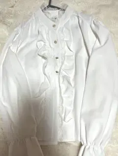 【新品未使用】フリル付きホワイトブラウス SHEIN