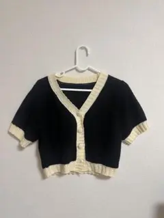 GRL黒とクリーム色の半袖ニットカーディガン