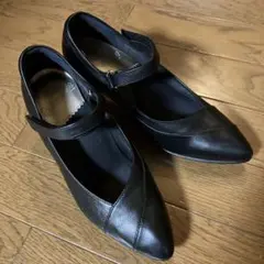 ビューフォート ベルト付き美品パンプス