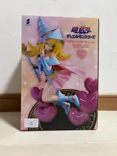 遊戯王 ブラックマジシャンガール フィギュアのサムネイル