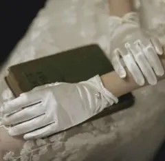 【最安値】ウエディング グローブ 白 パール 結婚式 手袋 ショート サテン